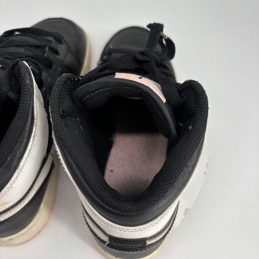 Jordan Air Jordan 1 Mid Kids 6Y Black Pink Quartz Sneakers Streetwear Classic - Picture 6 of 9